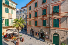 In the heart of Finalmarina Finale Ligure